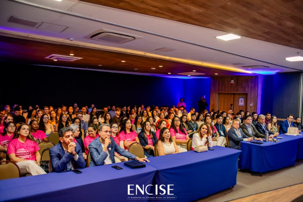 Centro de Ensino e Pesquisa da Rede Primavera e Liga Acadêmica de Cirurgia e Traumatologia Buco-Maxilo-Facial da UFS presentes na 4ª edição do ENCISE – Encontro de Cirurgia Bucal de Sergipe